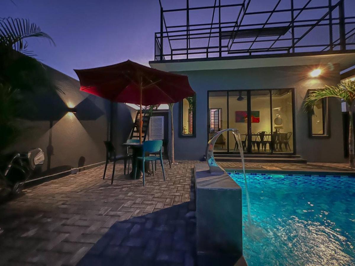 The Luxury Villa -Private Pool- Pantai Cenang  Eksteriør bilde