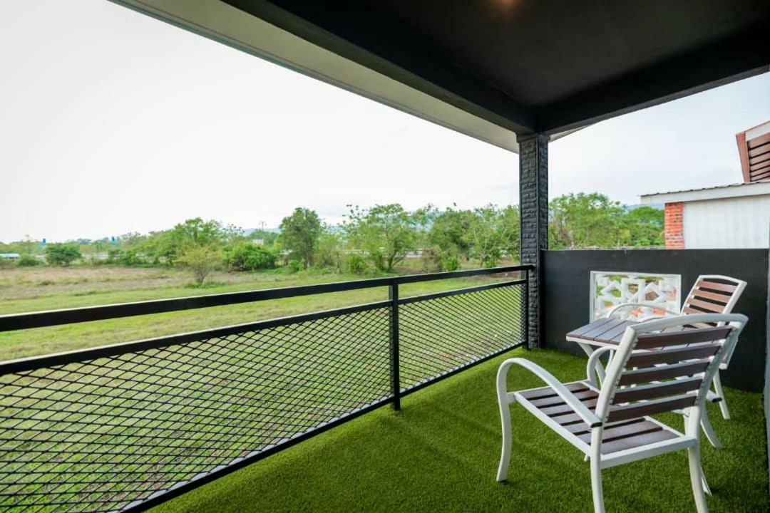 The Luxury Villa -Private Pool- Pantai Cenang  Eksteriør bilde